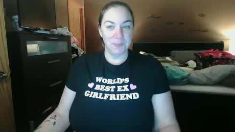 Snapshot of allnaturaltigbitties chatting on 02.06.25 Tig Bitty online show from 02.06.25