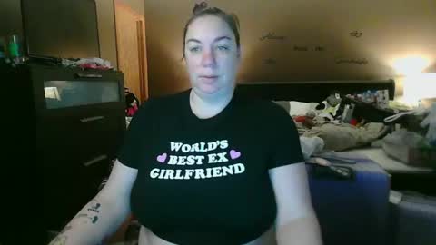 Snapshot of allnaturaltigbitties chatting on 03.03.25 Tig Bitty online show from 03.03.25