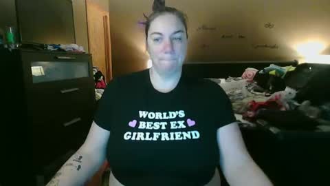 Snapshot of allnaturaltigbitties chatting on 03.04.25 Tig Bitty online show from 03.04.25