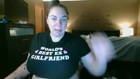 Snapshot of allnaturaltigbitties chatting on 10.25.25 Tig Bitty online show from 10.25.25