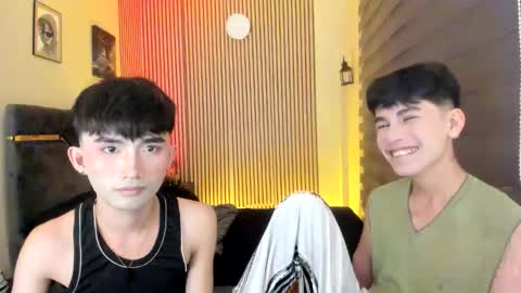 Snapshot of alluring_alpha chatting on 09.12.25 kim and josh online show from 09.12.25