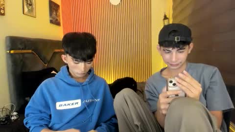 Snapshot of alluring_alpha chatting on 09.19.25 kim and josh online show from 09.19.25