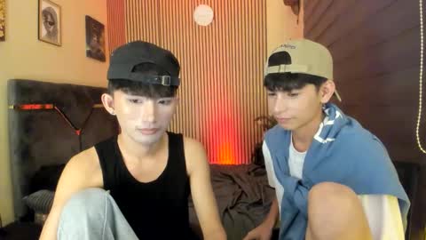 Snapshot of alluring_alpha chatting on 10.05.25 kim and josh online show from 10.05.25