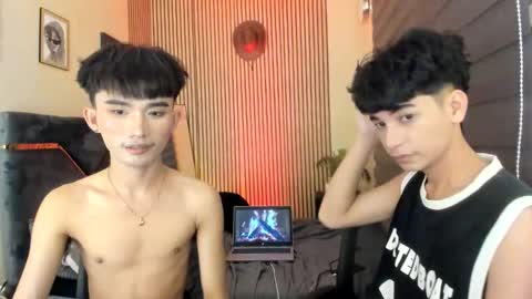 Snapshot of alluring_alpha chatting on 10.16.25 kim and josh online show from 10.16.25