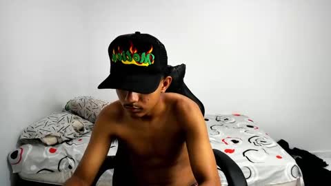 Snapshot of alluringangel0 chatting on 09.14.25 alluringangel0 online show from 09.14.25