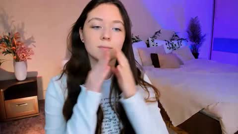 alluringeyess online show from 09.10.25