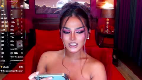 Snapshot of alluringnatalya chatting on 04.30.26 Natalya Fox online show from 04.30.26