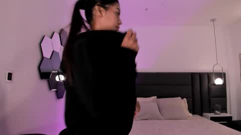 Alisson online show from 10.18.25