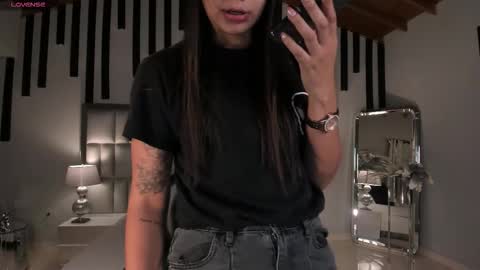 Snapshot of allyjensen chatting on 02.17.26 Alisson online show from 02.17.26