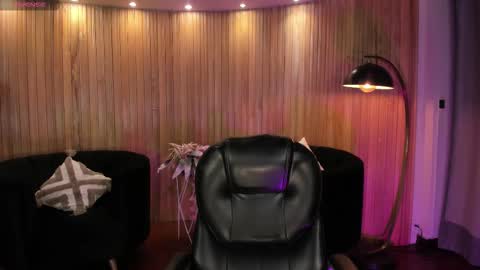 Snapshot of allyjensen chatting on 02.23.26 Alisson online show from 02.23.26