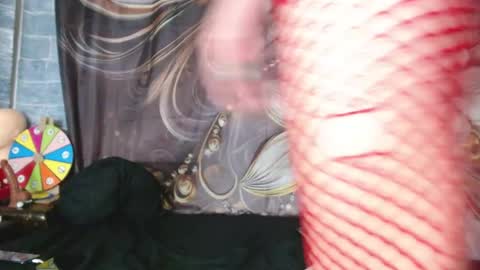 Allys xoxo online show from 12.21.25