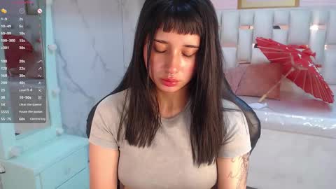 Snapshot of allyssa_bellini_s chatting on 10.25.25 Allysa online show from 10.25.25