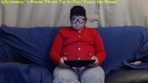 Allyssamay online show from 12.15.24