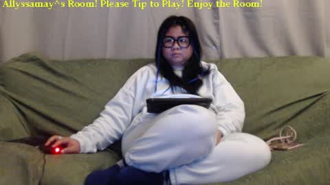 Allyssamay online show from 01.18.25