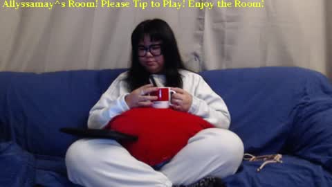 Allyssamay online show from 02.02.25