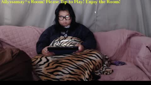 Allyssamay online show from 04.01.26