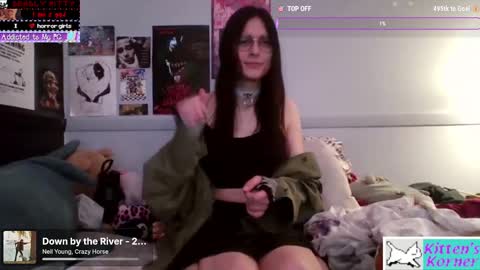 Snapshot of allyv527 chatting on 10.25.25 Ally online show from 10.25.25