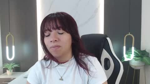 ALMA FENIX  online show from 01.10.25