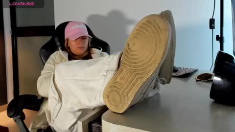 ALMA FENIX  online show from 03.20.26