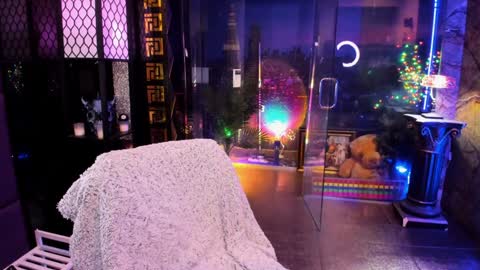 Snapshot of alma_pearl chatting on 02.25.26 Alma online show from 02.25.26