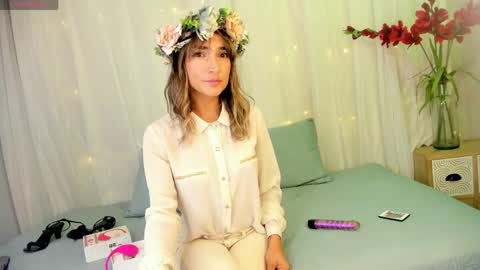 alma_rose_ online show from 04.16.26