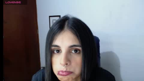 Snapshot of alma_sweet chatting on 10.22.25 Arhantxa online show from 10.22.25