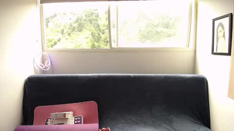 Snapshot of alma_sweet chatting on 12.14.25 Arhantxa online show from 12.14.25