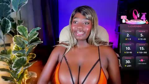 Snapshot of almaahotxxx chatting on 08.10.26 almaahotxxx online show from 08.10.26
