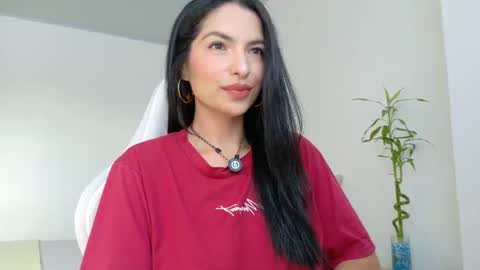 Snapshot of almatease chatting on 07.16.26 Alma online show from 07.16.26