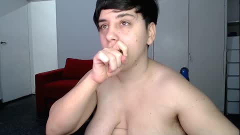 Almond online show from 01.08.25