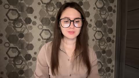 Anna online show from 09.26.25