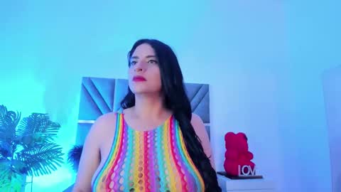 Snapshot of alombramorris chatting on 09.22.25 alombramorris online show from 09.22.25