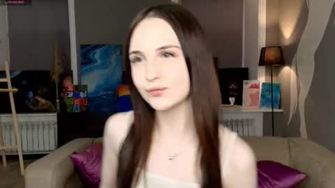 Snapshot of alonareinicke chatting on 07.16.26 Alona online show from 07.16.26