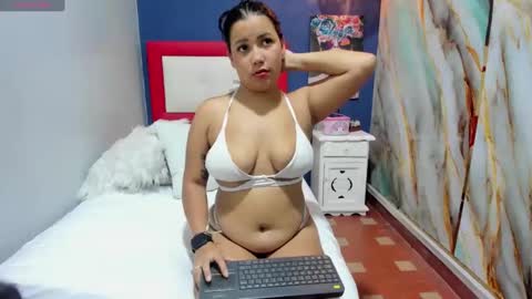 alondra_tits online show from 11.22.25
