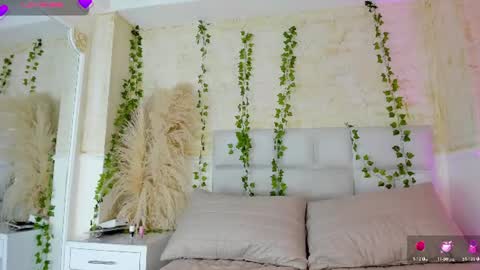 Snapshot of alondrasoomer chatting on 06.26.26 ALONDRA CUTE online show from 06.26.26