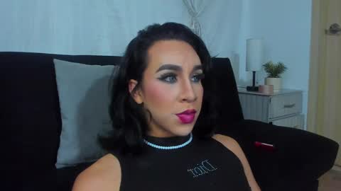 Snapshot of alonehazel chatting on 02.04.25 Hazel Bowie online show from 02.04.25