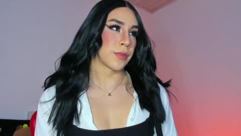 Hazel Bowie online show from 10.28.25