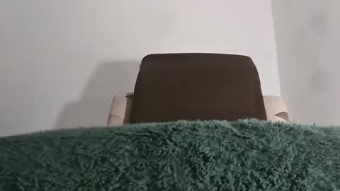 Snapshot of alotofcream chatting on 11.09.25 alotofcream4u online show from 11.09.25