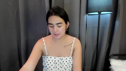Snapshot of alovelydollnica chatting on 12.20.24 alovelydollnica online show from 12.20.24