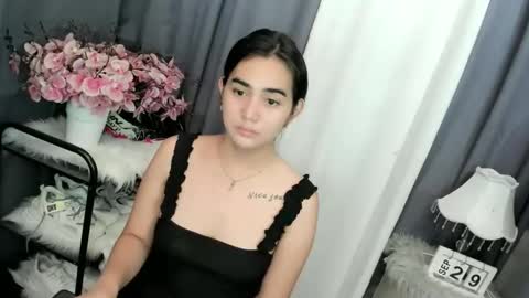 Snapshot of alovelydollnica chatting on 09.29.25 alovelydollnica online show from 09.29.25