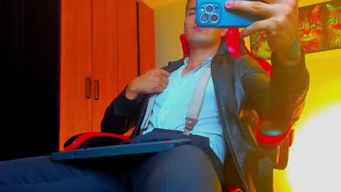 alpha_dominus_ online show from 10.03.25