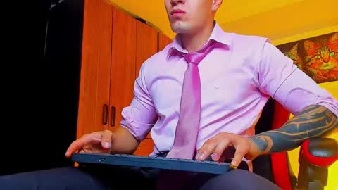 alpha_dominus_ online show from 10.07.25