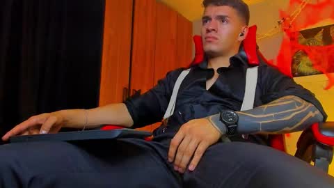 alpha_dominus_ online show from 10.15.25