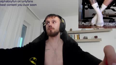 Snapshot of alphaboyfun chatting on 11.28.25 Andi online show from 11.28.25