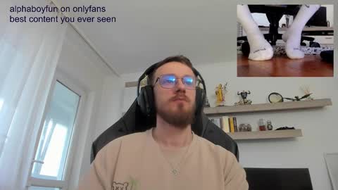 Snapshot of alphaboyfun chatting on 12.16.25 Andi online show from 12.16.25