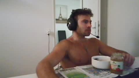 Snapshot of alphah_hunk chatting on 06.23.26 alphah_hunk online show from 06.23.26