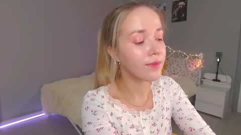 Amelia NEXT STREAM  online show from 01.15.25