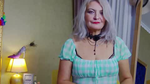 Alura Jenson online show from 11.03.25