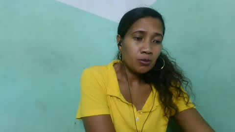 Snapshot of alyahtah chatting on 06.20.26 alyahtah online show from 06.20.26