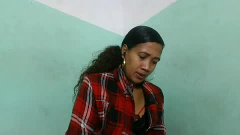 Snapshot of alyahtah chatting on 06.23.26 alyahtah online show from 06.23.26